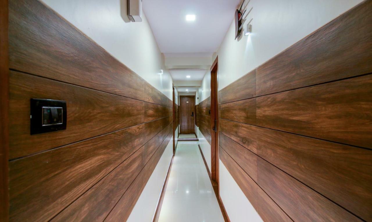 Hotel Oxford Мумбаи Экстерьер фото