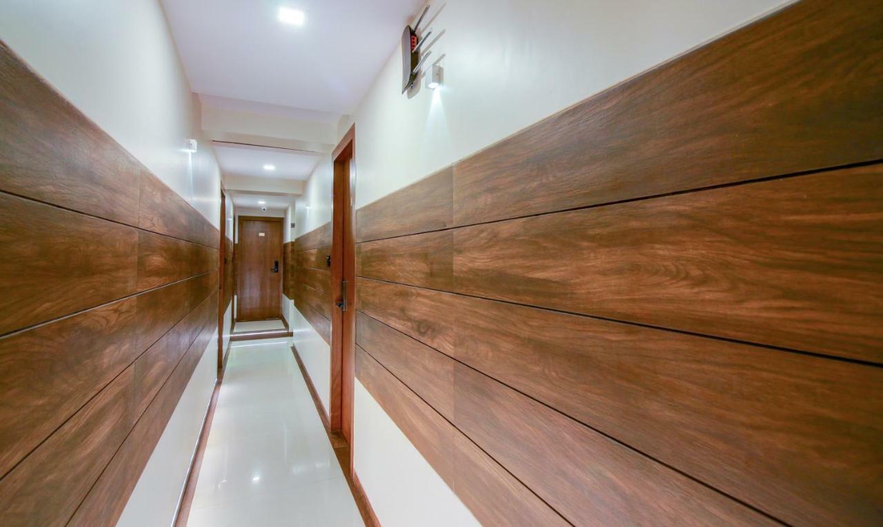 Hotel Oxford Мумбаи Экстерьер фото
