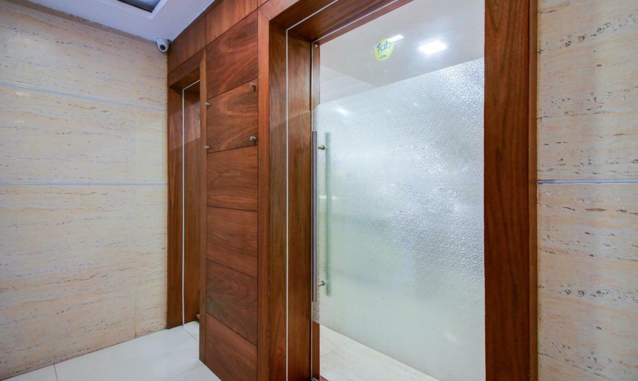 Hotel Oxford Мумбаи Экстерьер фото